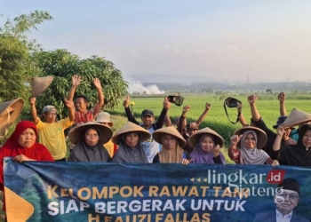 Komunitas Rawat Tani menyatakan dukungan kepada Fauzi Fallas untuk menjadi Bupati Batang periode 2024-2029. (Dok. HMS/Lingkarjateng.id)