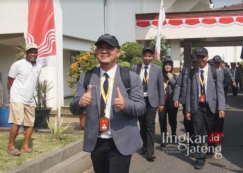 Rombongan peserta Lemdiklat Polri Pemkab Bekasi dan Bandung saat mengikuti studi lapangan Pelatihan Kepemimpinan Pengawas di Kota Pekalongan pada Senin, 19 Agustus 2024. (Dok. Kominfo Kota Pekalongan/Lingkarjateng.id)