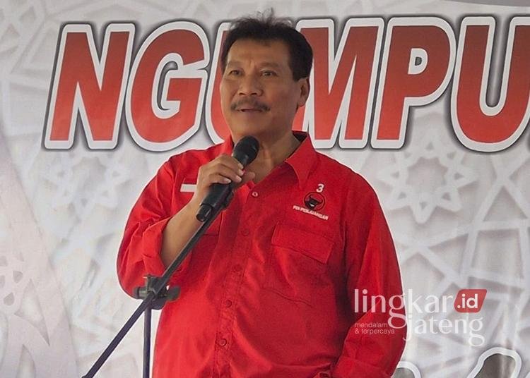 Ketua DPC PDIP Kendal, Ahmad Suyuti saat memberikan sambutan pada beberapa waktu lalu. (Dok. Lingkarjateng.id)