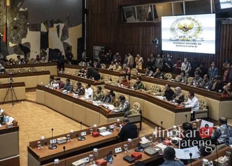 RDP KPU bersama DPR dan Pemerintah terkait PKPU Pilkada 2024