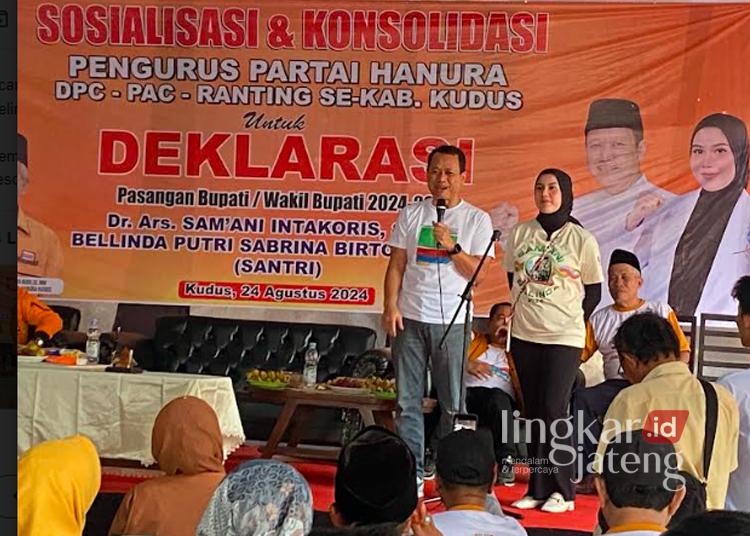 Gelar Deklarasi, Hanura Kudus Resmi Usung Sam'ani-Bellinda di Pilkada 2024 25 Sam’ani-Bellinda (Canul-Cawabup) Kudus dalam orasinya bersama DPC Hanura Kudus, Sabtu, 24 Agustus 2024. (Mohammad Fahtur Rohman/Beritajateng.id)