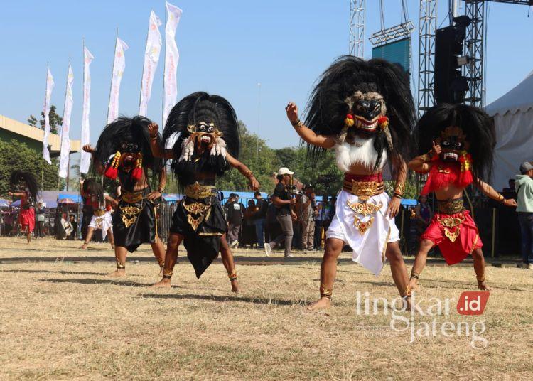 Bupati Arief hingga Jajaran Forkopimda Meriahkan Tayub Massal di Blora1