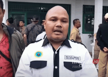 Yayak Gundul Tegaskan Ormas Mantra Pati Kawal Penyaluran Bantuan Sosial, Pendidikan, dan Kesehatan 25 Ketua Umum Ormas Mantra (Masyarakat Penjaga Nusantara), Cahya Basuki. (Dok. Lingkarjateng.id)