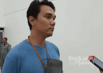 Koordinator Divisi Sumber Daya Manusia (SDM) Organisasi dan Diklat Bawaslu Demak, Ahmad Shobahus Surur. (M. Burhanuddin Aslam/Lingkarjateng.id)