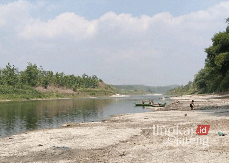 Duh! Ganti Lahan Terdampak Proyek Bendung Gerak Karangnongko di Blora Belum Jelas 25 Lokasi proyek pembangunan Bendung Gerak Karangnongko di Kecamatna Kradenan, Kabupaten Blora. (Dok. Pribadi/Lingkarjateng.id)