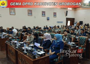 Suasana sidang paripurna ke-41 DPRD Kabupaten Grobogan pada Senin, 21 Oktober 2024. (Eko Wicaksono/Lingkarjateng.id)