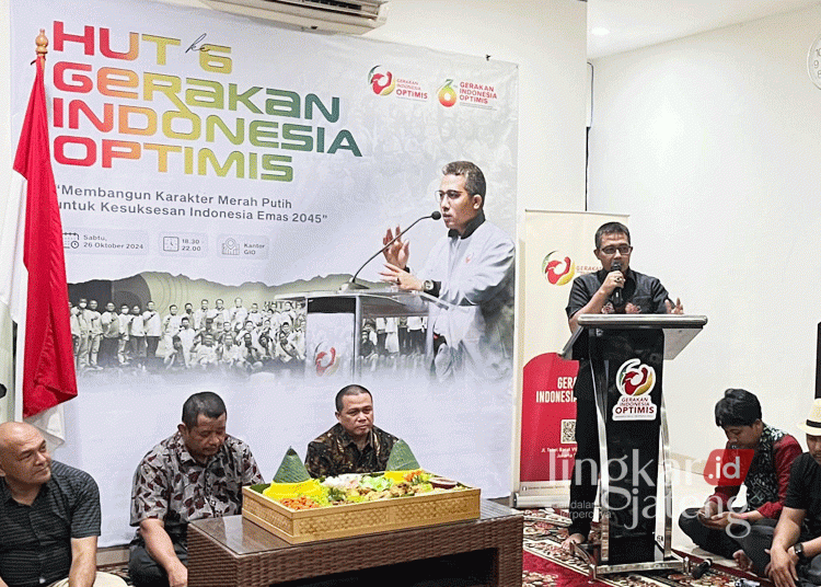 Pelopor Gerakan Indonesia Optimis (GIO) Ngasiman Djoyonegoro (kanan) dalam kegiatan HUT ke-6 GIO di Jakarta pada Sabtu, 26 Oktober 2024. (Dok. HMS/Lingkarjateng.id)