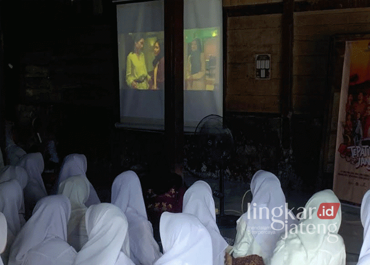 KPU Demak gelar nobar film untuk sosialisasi Pilkada