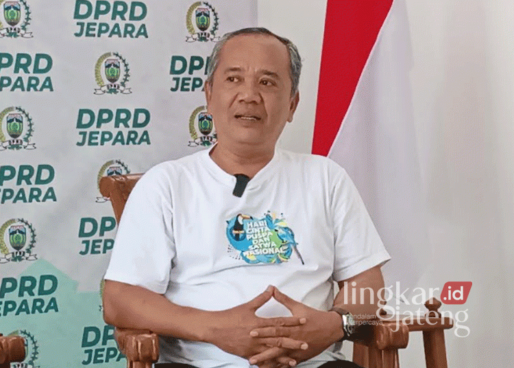 Kabid Pengendalian Pencemaran dan Pemeliharaan Lingkungan Hidup (P3LH) DLH Jepara, Nexson Manullang. (Tomi Budianto/Lingkarjateng.id)