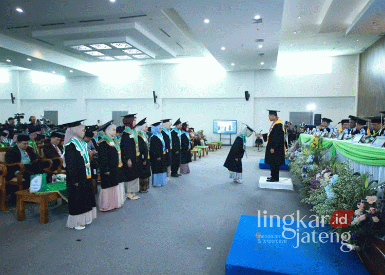 Wisuda IAIN Kudus