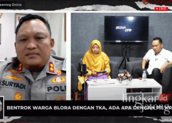 TANGKAPAN LAYAR: (Dari kanan) Praktisi hukum Izzudin Arsalan, Pemred Koran Lingkar Nailin RA, Kapolres Rembang AKBP Suryadi, berdialog dalam acara "Bedah Opini with Nailin RA" dengan tema “Bentrok Warga Blora dengan TKA, Ada Apa dengan PT KRI Rembang?”yang disiarkan secara secara live dari Studio Lingkar TV, Pati, Jawa Tengah, pada Jumat, 22 November 2024. (Tangkapan layar YouTube Lingkar TV/Lingkarjateng.id)