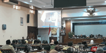 Suasana rapat paripurna ke-46 DPRD Grobogan pada Selasa, 5 November 2024. (Eko Wicaksono/Lingkarjateng.id)