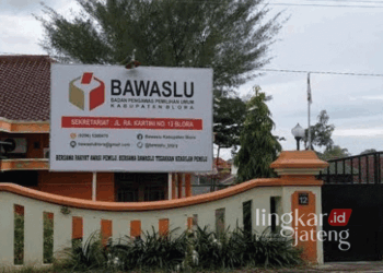 Kantor Bawaslu Kabupaten Blora. (Hanafi/Lingkarjateng.id)