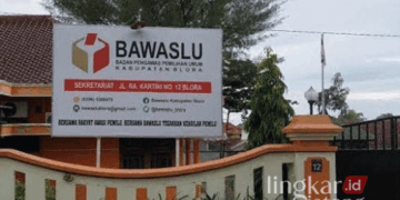 Kantor Bawaslu Kabupaten Blora. (Hanafi/Lingkarjateng.id)