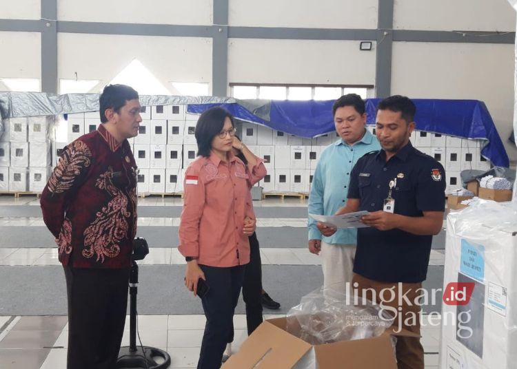 Kesbangpol dan Kejari Kendal Pastikan Logistik Pilkada 2024 Aman