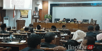 Suasana rapat paripurna ke-44 DPRD Grobogan pada Senin, 28 Oktober 2024 lalu. (Eko Wicaksono/Lingkarjateng.id)