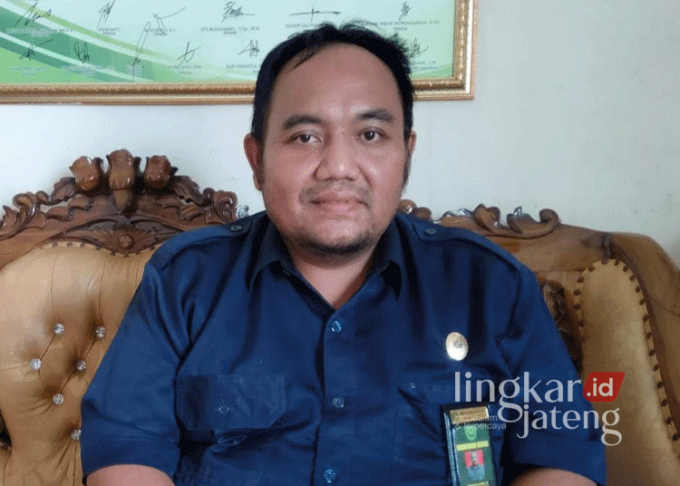 Faktor Ekonomi Picu Ribuan Istri di Blora Gugat Cerai Suami 25 Panitera Muda Hukum PA Kabupaten Blora, Anjar Wisnugroho. (Hanafi/Lingkarjateng.id)