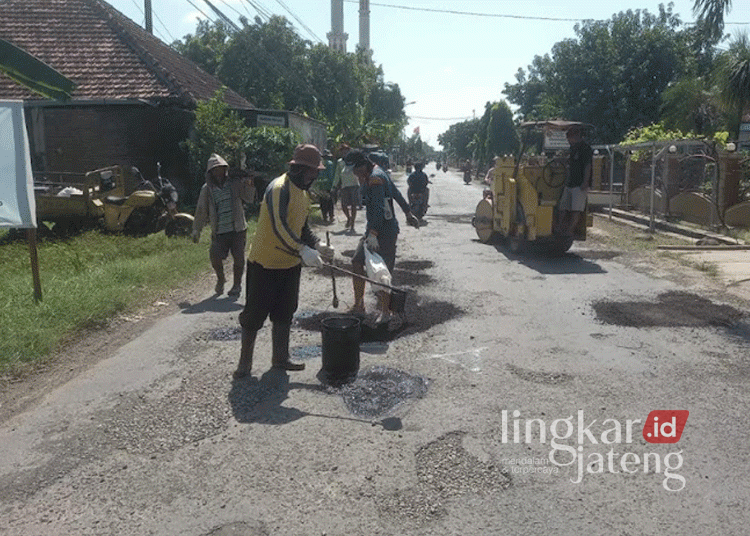 Perbaikan Jalan Dukuhseti Jepara