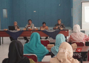 Para kepala sekolah Program Sekolah Penggerak angkatan 1, 2, dan 3 tengah mengikuti refleksi PSP tahun 2024 yang digelar oleh Dindik Kota Pekalongan pada Kamis, 21 November 2024. (Dok. Diskominfo Kota Pekalongan/Lingkarjateng.id)