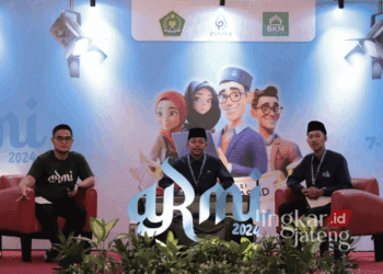 Pengurus Remaja Masjid Al Ilham (RAMAH) Desa Bakalan, Kabupaten Pati, Jawa Tengah, dalam acara ARMI di Jakarta pada Jumat, 8 November 2024. (Dok. HMS/Lingkarjateng.id)