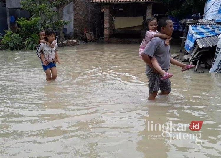 Bencana alam banjir yang melanda wilayah Kecamatan Karangawen, pada awal tahun 2024 lalu. (M. Burhanudin Aslam/Lingkarjateng.id)