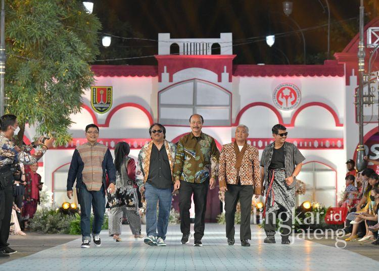 Ajang fashion show yang digelar di Kota Semarang tahun lalu. (Dok. HMS/Lingkarjateng.id)