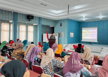 Plt Wali Kota Pekalongan, H Salahudin, membuka acara "Berbagi Praktik Baik Transisi PAUD-SD yang Menyenangkan" bersama para Bunda PAUD dan guru-guru PAUD se-Kota Pekalongan, Rabu (20/11/2024).