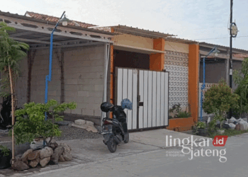 Rumah kontrakan A, terduga teroris yang ditangkap Densus 88 di Desa Kebonbatur, Kecamatan Mranggen, Kabupaten Demak, pada Senin, 4 November 2024 lalu. (M. Burhanuddin Aslam/Lingkarjateng.id)