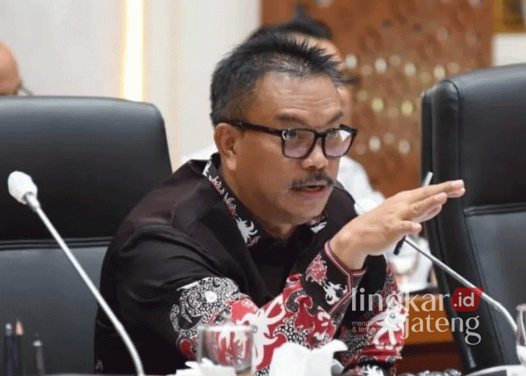 Naik 6,5 Persen, DPR Minta Pemerintah Segera Terbitkan Aturan Upah Minimum 2025 25 Anggota Komisi IX DPR RI, Edy Wuryanto. (Antara/Lingkarjateng.id)