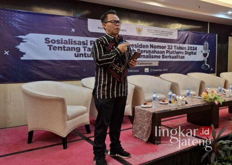 Google Siap Jalankan Perpres Nomor 32 Tahun 2024 Tentang Jurnalisme Berkualitas 25 Ketua Komite Tanggung Jawab Perusahaan Platform Digital untuk Mendukung Jurnalisme Berkualitas Dr Suprapto Sasto Atmojo dalam acara sosialisasi Perpres Nomor 32 Tahun 2024 di Banjarmasin, Kalimantan Selatan, Sabtu, 21 Desember 2024. (KTP2JB/Lingkarjateng.id)