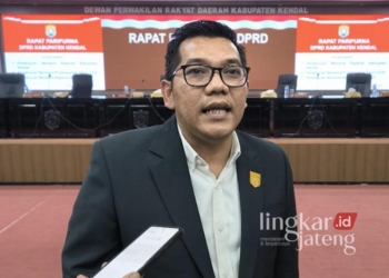 Pasar Weleri Bocor, DPRD Kendal Segera Lakukan Evaluasi 29 Ketua DPRD Kendal, Mahfud Sodiq. (Arvian Maulana/Lingkarjateng.id)