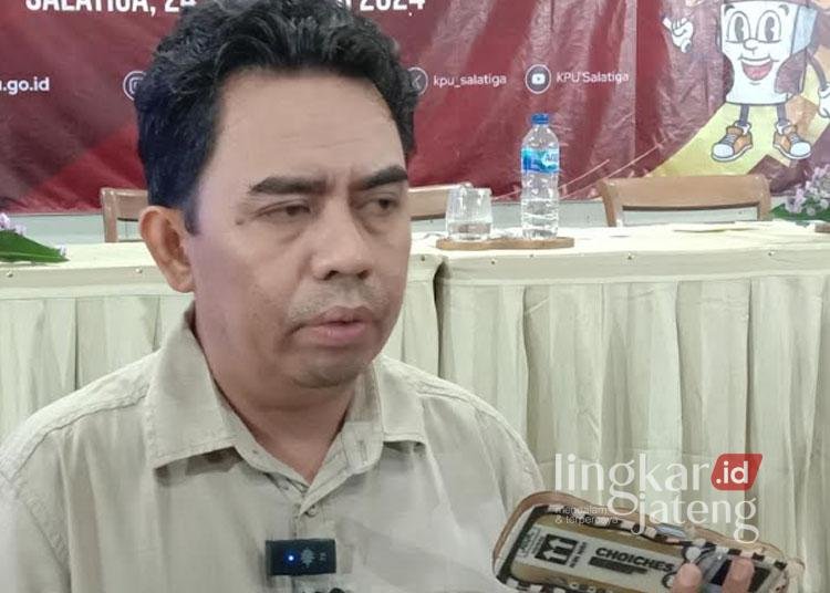 Ketua KPU Salatiga Yesaya Tiluata