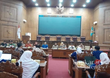 Audiensi yang di gelar Komisi D Dewan Perwakilan Rakyat Daerah (DPRD) dengan Himpunan Pendidik Anak Usia Dini Indonesia (HIMPAUDI) Kabupaten Pati pada Selasa, 7 Januari 2025. (Setyo Nugroho/Lingkarjateng.id)
