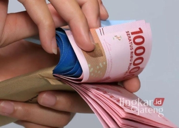 Lengkap! Ini Rincian Dana Desa 2025 di Kabupaten Semarang 32 ILUSTRASI: Uang kertas rupiah. (Antara/Lingkar.news)