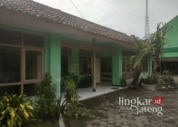 Salah satu gedung SMP Rimba Teruna, Kecamatan Randublatung, Kabupaten Blora. (Dok. Lingkarjateng.id)