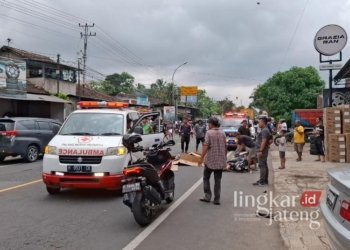 Lokasi kejadian tewasnya pemotor di Jalan Salatiga-Semarang, tepatnya di Jalan Fatmawati, Desa Lopait, Kecamatan Tuntang, Kabupaten Semarang, Selasa (14/1). (Hesty Imaniar/Lingkarjateng.id)