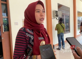 Bupati Demak Eisti’anah. (M Burhanuddin Aslam/Kabarhariini.id)