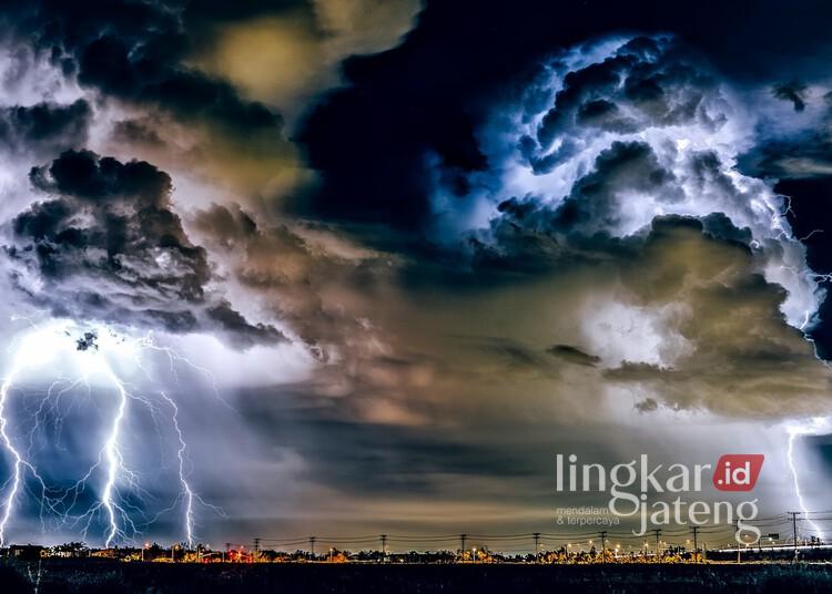 result Ilustrasi cuaca ekstrem