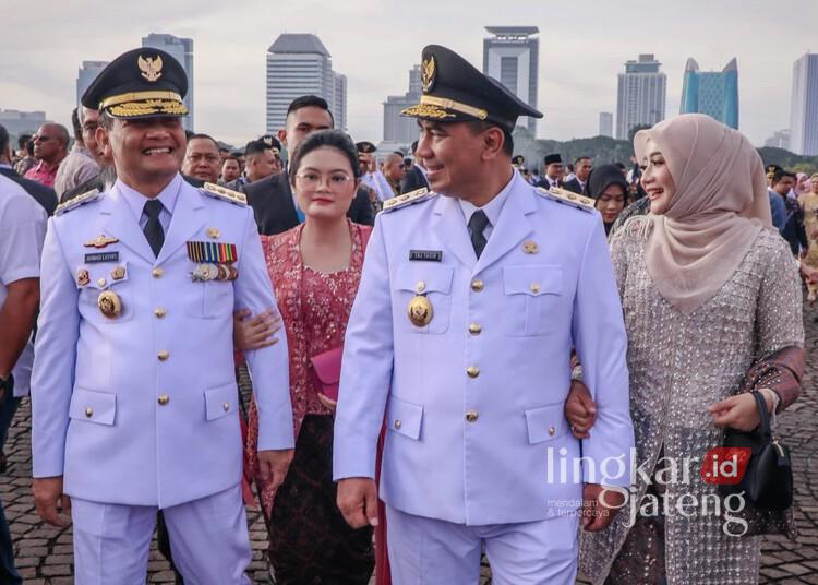 Gubernur dan Wakil Gubernur Jawa Tengah, Ahmad Luthfi dan Taj Yasin Maimoen, bersama istri masing-masing saat mengikuti pelantikan di Jakarta pada Kamis, 20 Februari 2025. (Dok. Pemprov Jateng/Lingkarjateng.id)