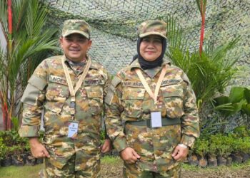 Bupati dan Wakil Bupati Semarang, Ngesti Nugraha dan Nur Arifah, saat mengikuti retret kepala daerah di Lembah Tidar Akmil, Magelang, Jawa Tengah, Kamis, 27 Februari 2025. (Dok. Ngesti Nugraha/Lingkarjateng.id)