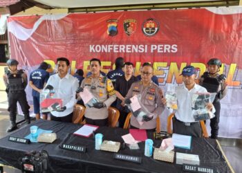 Konferensi pers yang digelar Polres Kendal di Mapolres setempat pada Jumat, 21 Februari 2025. (Dok. Polres Kendal/Lingkarjateng.id)