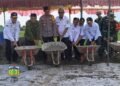 SIMBOLIS: Jajaran Forkopimda secara simbolis pelaksanaan Program TNI Manunggal Membangun Desa (TMMD) Sengkuyung I Tahun 2025 di Desa Kendengsidialit, Kecamatan Welahan, Kabupaten Jepara, pada Rabu, 19 Februari 2025. (Tomi Budianto/Lingkarjateng.id)