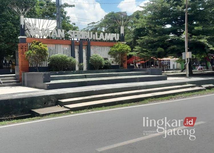 POTRET: Taman Seribu Lampu di Kecamatan Cepu, Kabupaten Blora. (Eko Wicaksono/Lingkarjateng.id)