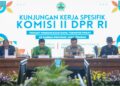 Kegiatan kunjungan kerja spesifik Komisi II DPR RI terkait pengawasan dana transfer pusat ke Daerah Provinsi Jawa Tengah, Kamis, 6 Maret 2025. (Rizky Syahrul Al-Fath/Lingkarjateng.id)