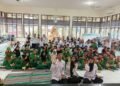 Forum Remaja Palang Merah Indonesia (Forpis) Kabupaten Pati menggelar acara buka puasa bersama dengan anak-anak yatim binaan Yayasan Subur Makmur Sejahtera di Aula Kantor Kecamatan Pati pada Sabtu, 8 Maret 2025. (Dok. Lingkarjateng.id)