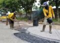 Perbaikan jalan provinsi di wilayah Kabupaten Blora, Jawa Tengah. (ANTARA/Lingkarjateng.id)