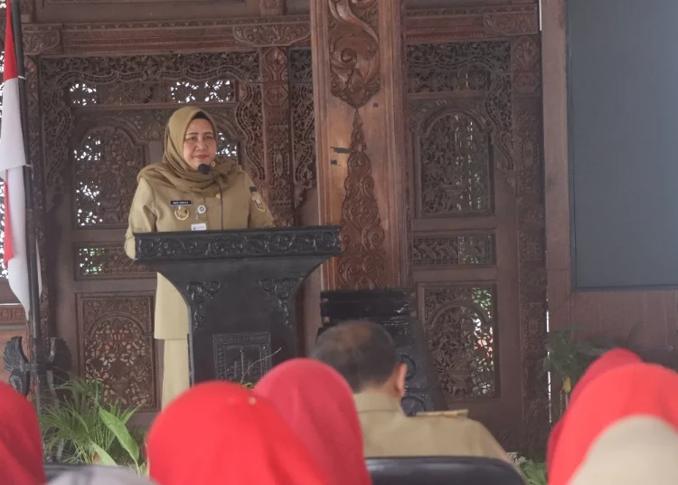 Wakil Bupati Semarang, Nur Arifah, dalam kegiatan rembug stunting di Pendopo Rumah Dinas Bupati Semarang pada Senin, 10 Maret 2025. (Dok. Diskominfo Kab. Semarang/Lingkarjateng.id)