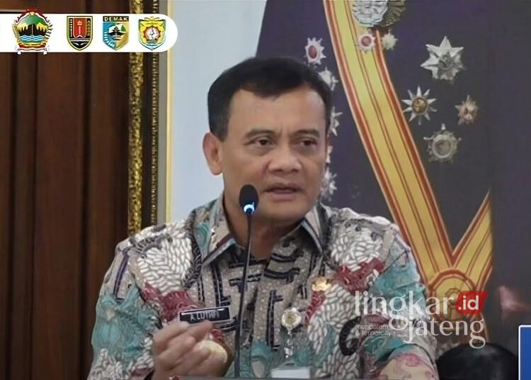 Gubernur Jateng, Ahmad Luthfi, memberikan arahan dalam Musrenbangwil Eks Karesidenan Semarang yang digelar di Kota Salatiga pada Selasa, 22 April 2025. (Tangkapan layar YouTube Pemprov Jawa Tengah/Lingkarjateng.id)