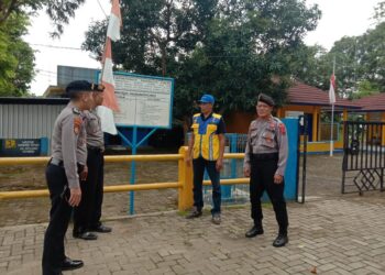 Tim Subsatgas Pengamanan Obyek Wisata (Pam Obyek Wisata) Polresta Pati melakukan patroli di Waduk Gunungrowo pada Rabu, 2 April 2025. (Dok. Humas Polresta Pati/Lingkarjateng.id)