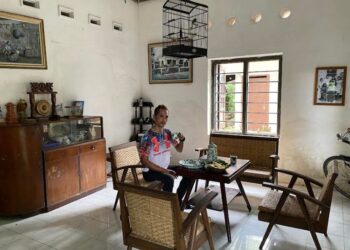 BERWISATA: Tampak suasana tempo dulu di Omah Jadoel Patiayam, Desa Terban, Kecamatan Jekulo, Kabupaten Kudus. (Nisa Hafizhotus. S/Lingkarjateng.id)